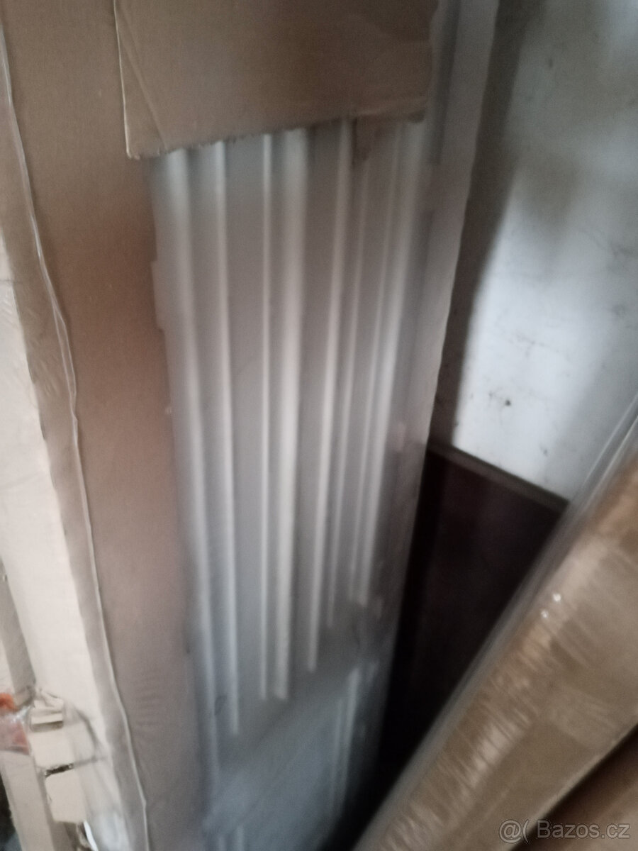 prodám bergama 60 cm levé , bílé - 2