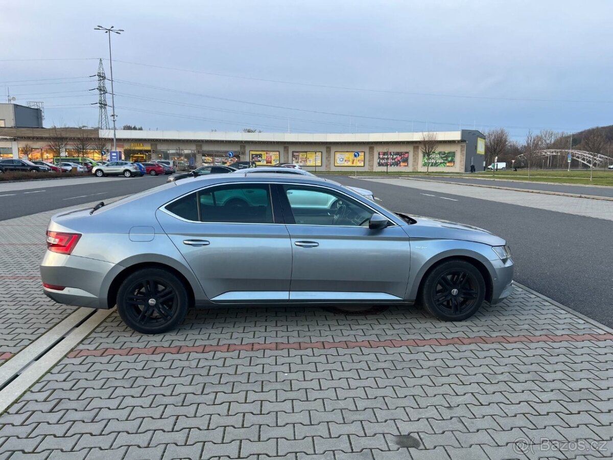 Škoda Superb III 2.0 TDi 140kw 4x4 DSG L&K ČR - 2