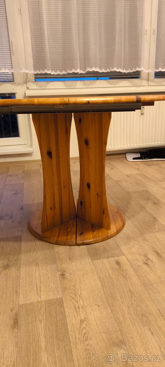 Stůl kulatý i do kuchyně - 2