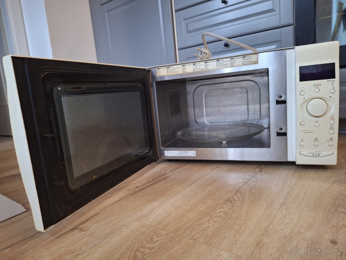 Mikrovlnka Whirpool - 2