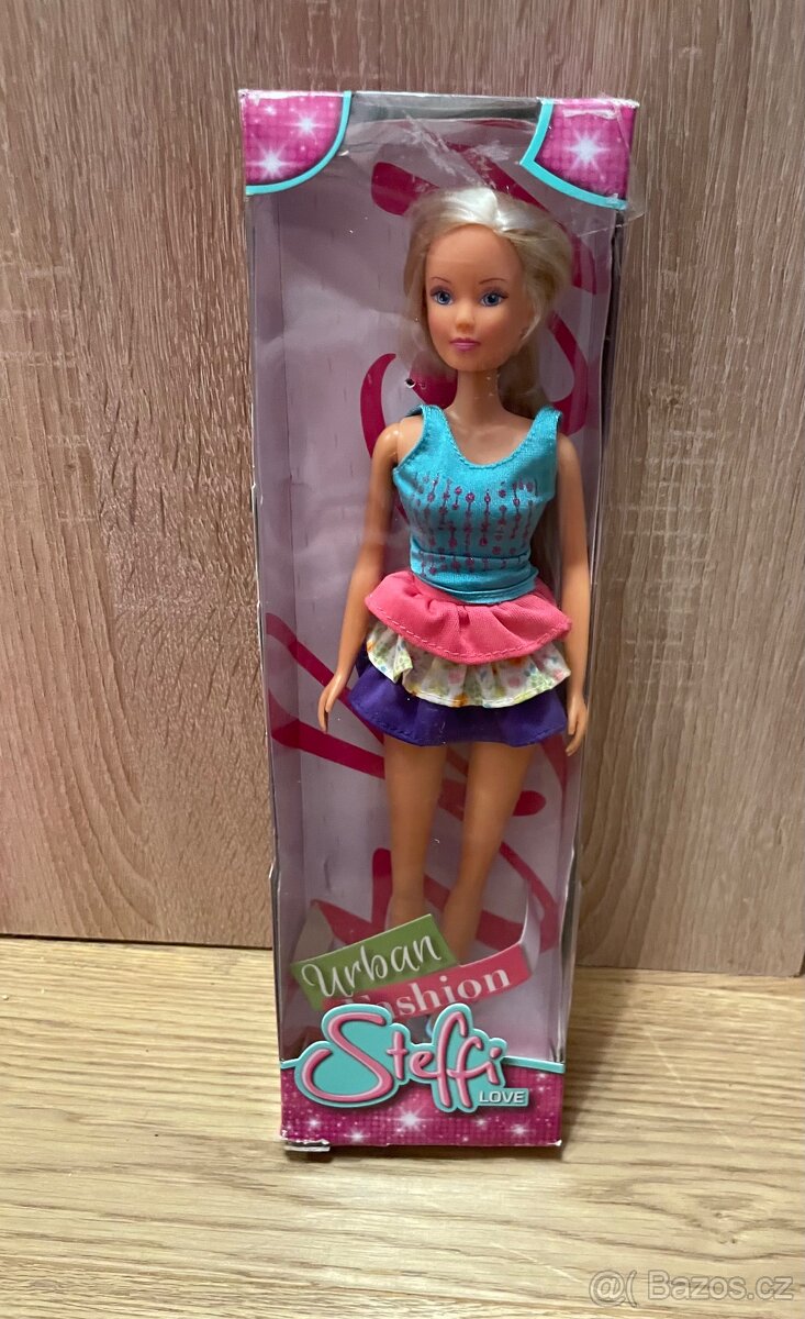 nová originál panenka Steffi - 2