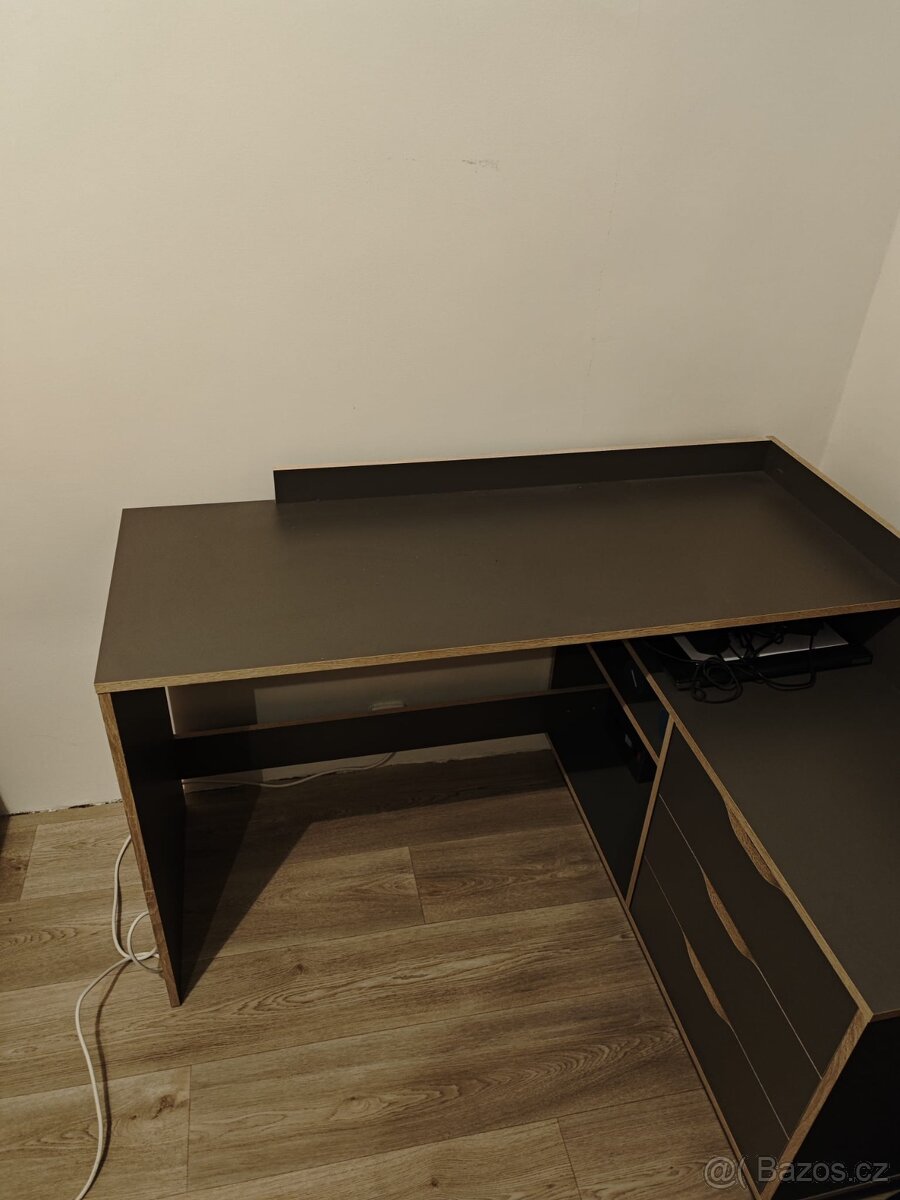 Psací stůl - 2