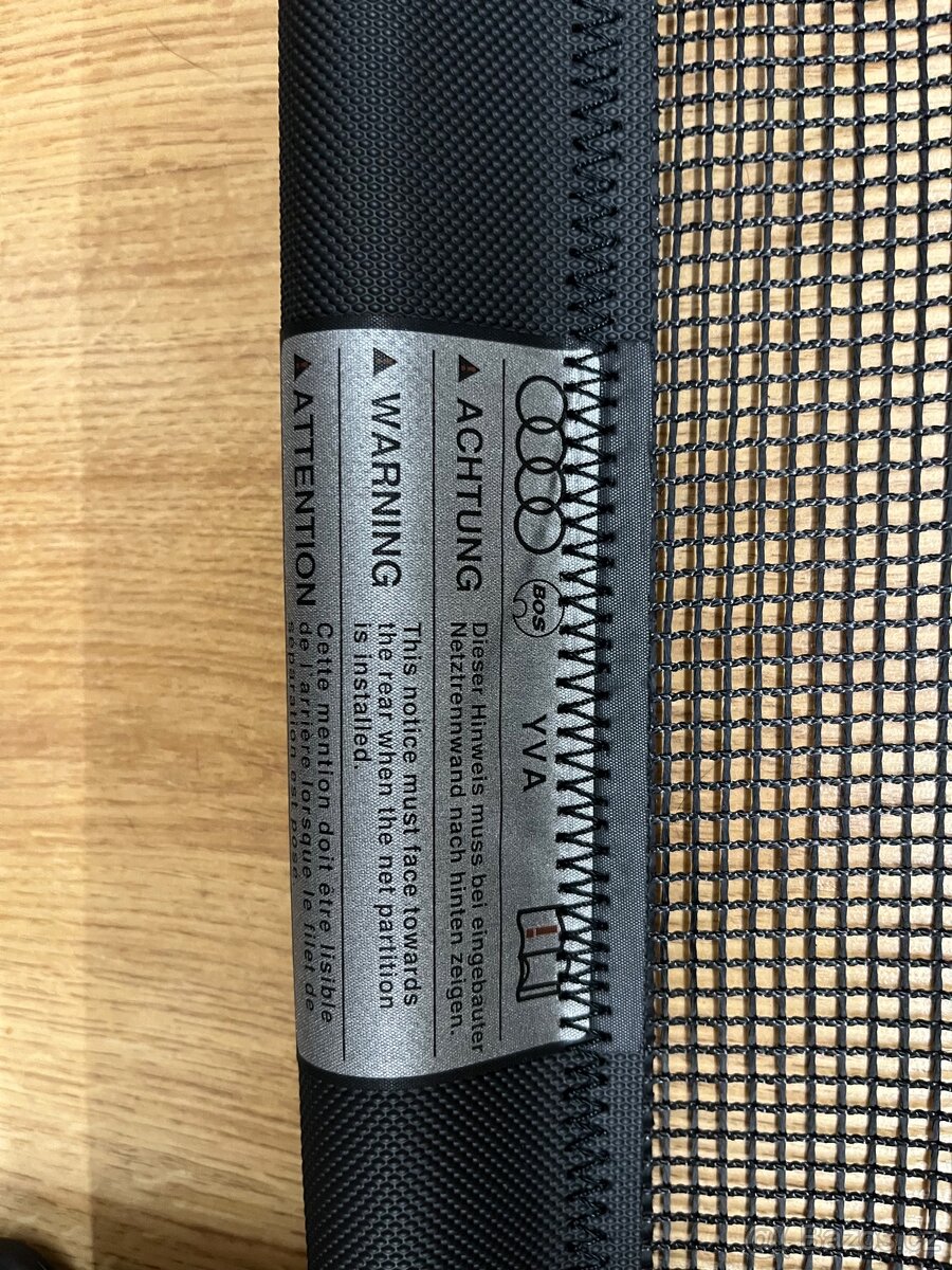 Síťová roleta do zavazadlového prostoru audi - 2