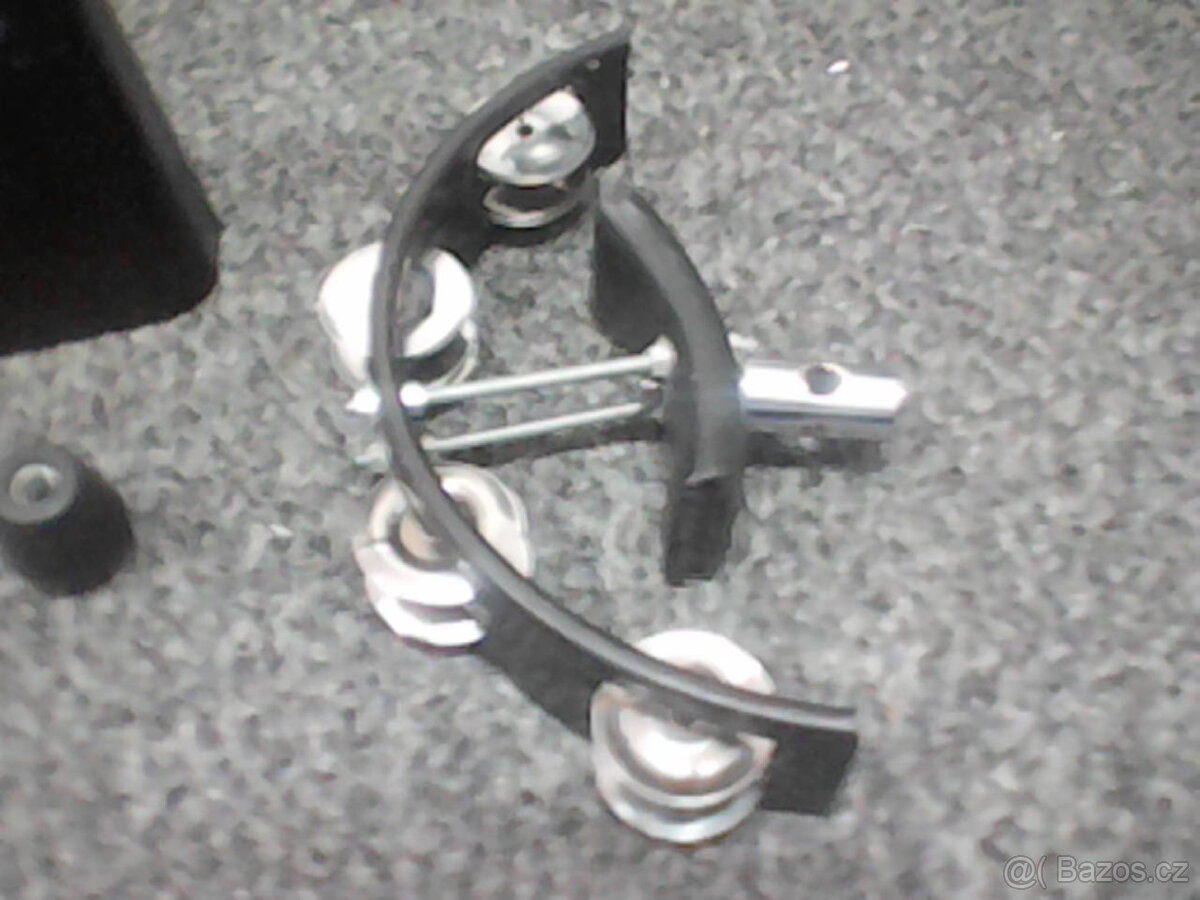 prislusenstvi+ucebnice hry na bubny - 2