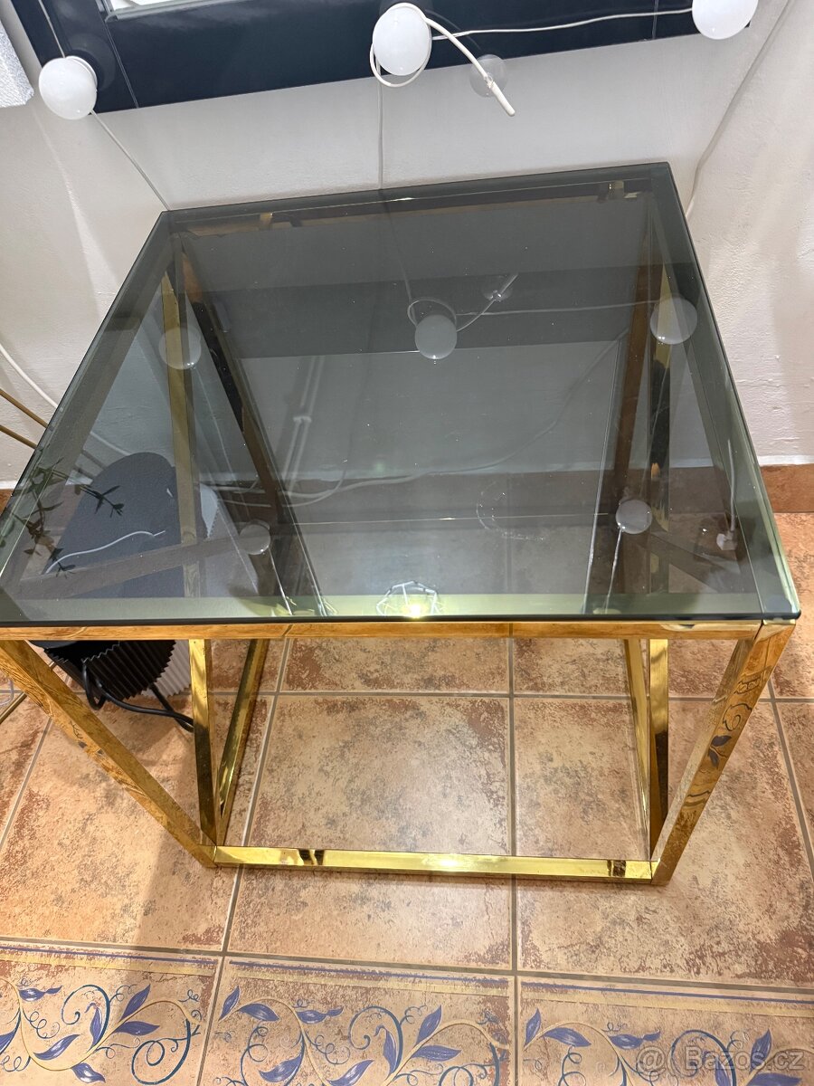 Konferenční stolek - 2