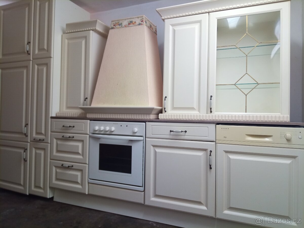 Kuchyňská linka Nobilia - Provance - 2