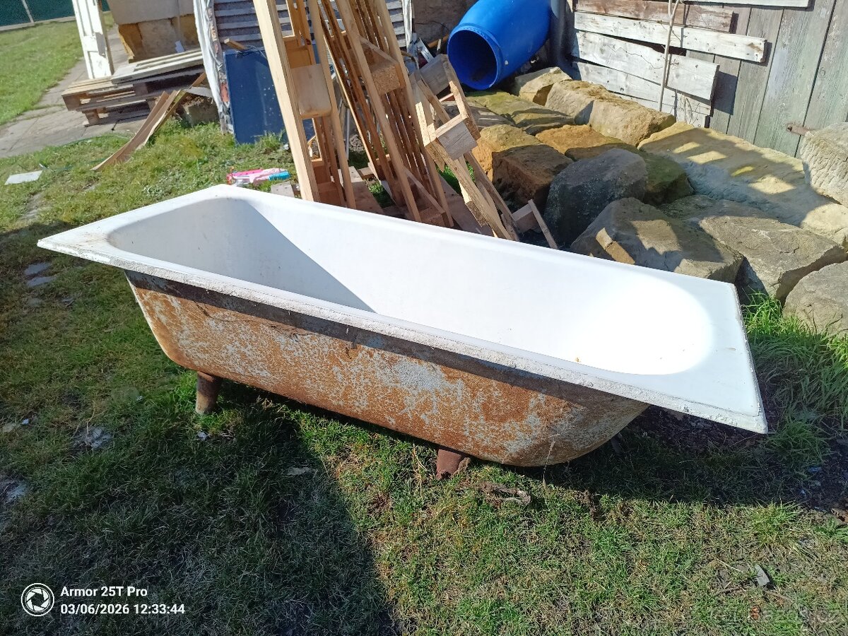 Stará litinová vana - 2
