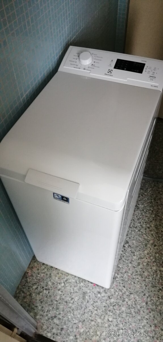 Pračka Elektrolux vrchem plněná - 2