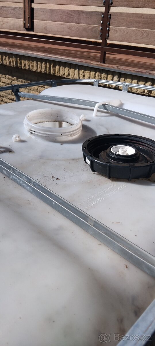 Ibc kontejner 1000 l - 2