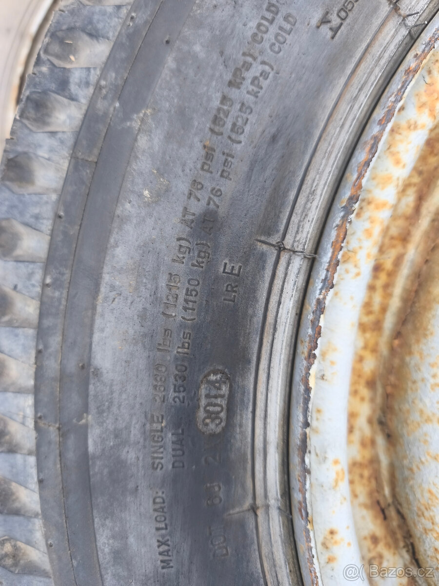 Přední vodící pneu Avia A30, A31, Mitas - 2