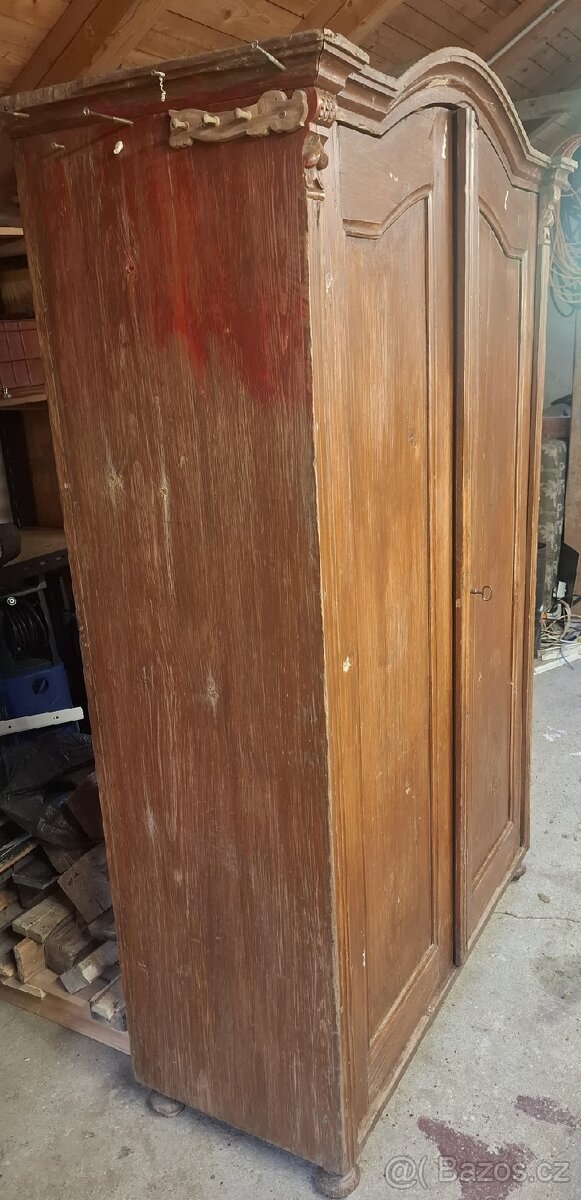 Stará skříň - 2
