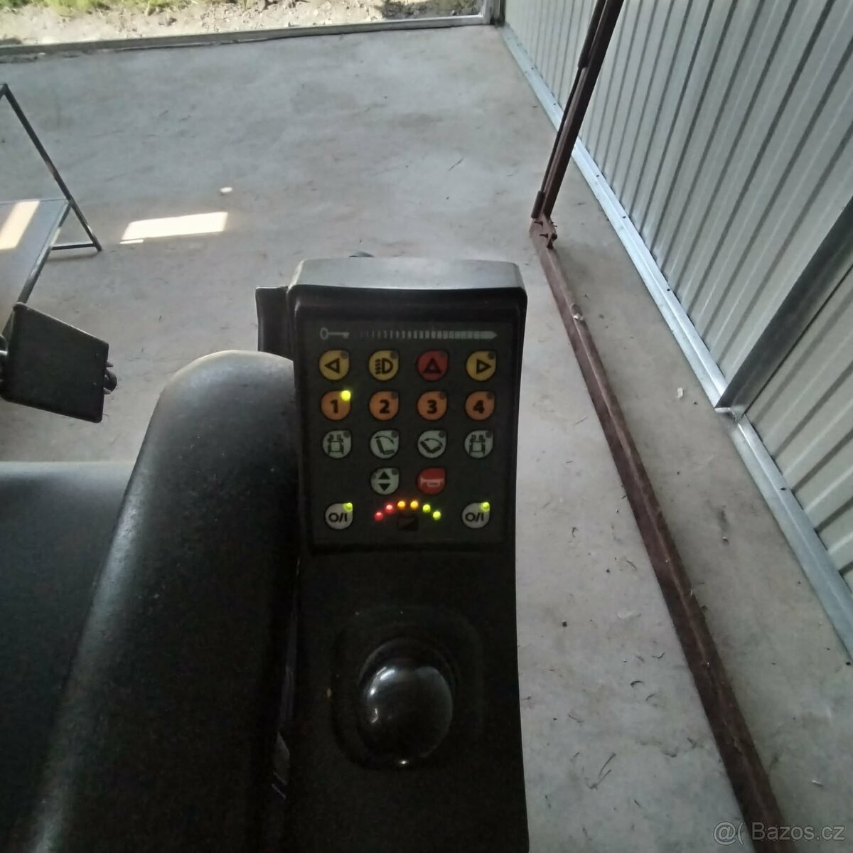 Elektrický invalidní vozík - 2