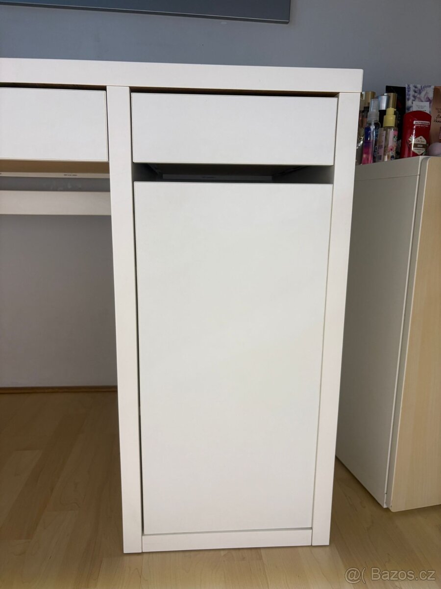 Stůl IKEA - 2