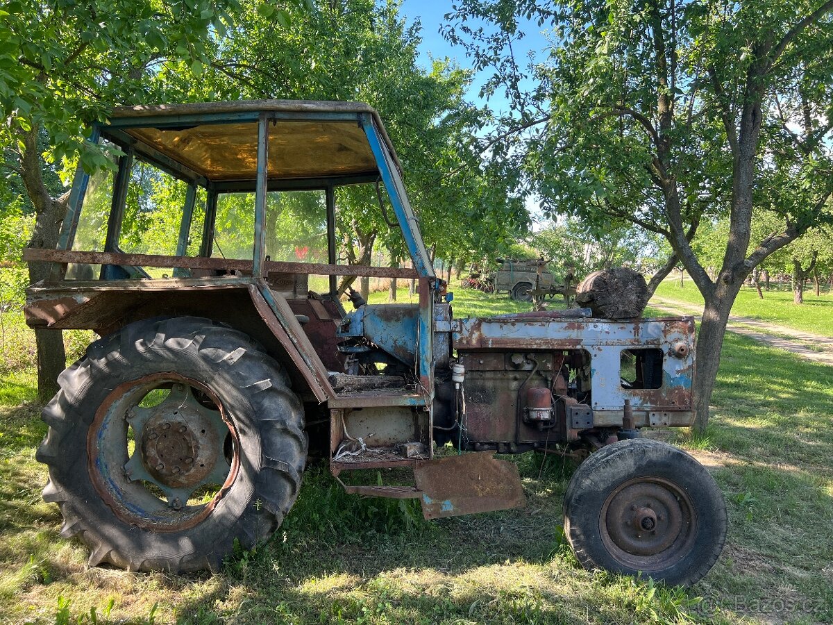 Traktor na náhradní díly - 2