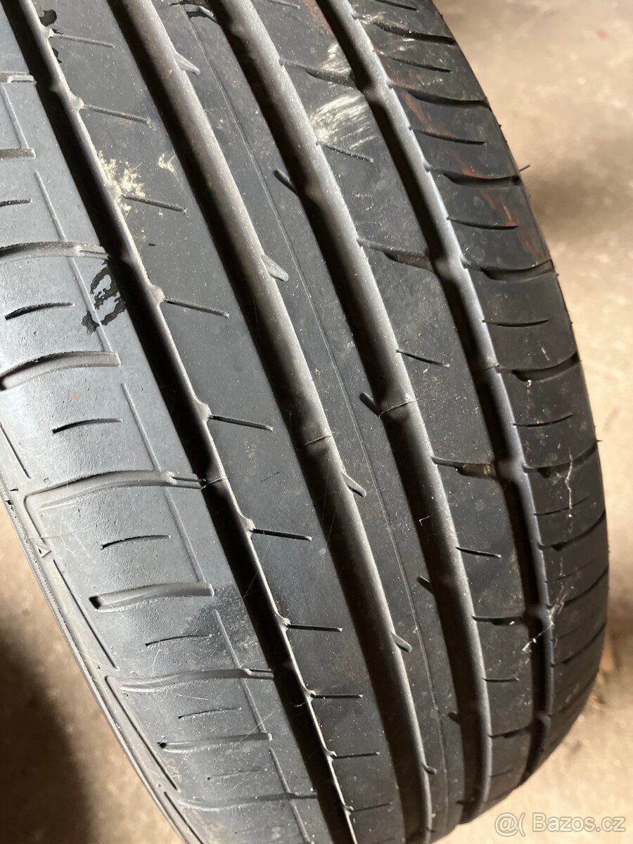 Letní pneu 215/60/16 - 2