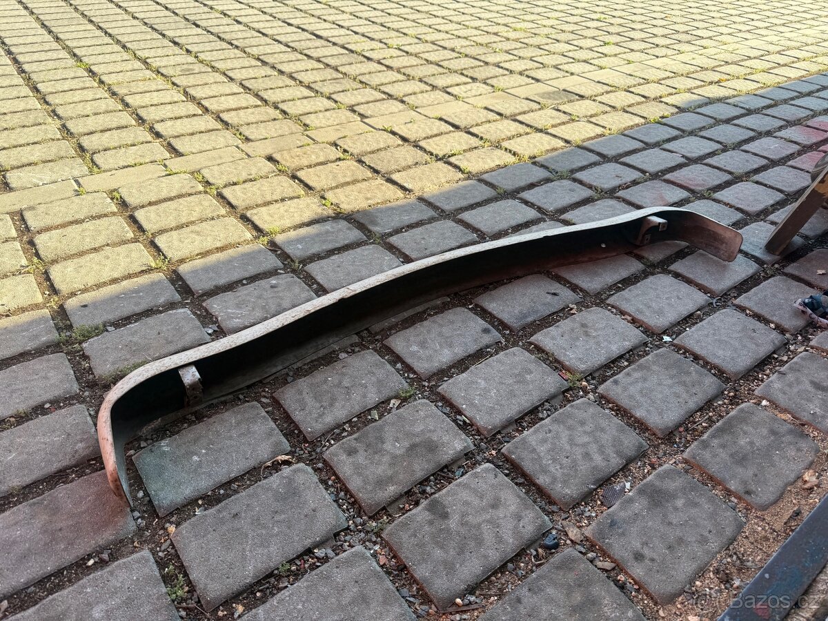Trabant Špičatý nárazník - 2