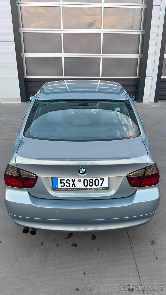 BMW E90 325i 160 kW – atmosférický řadový šestiválec N52 - 2