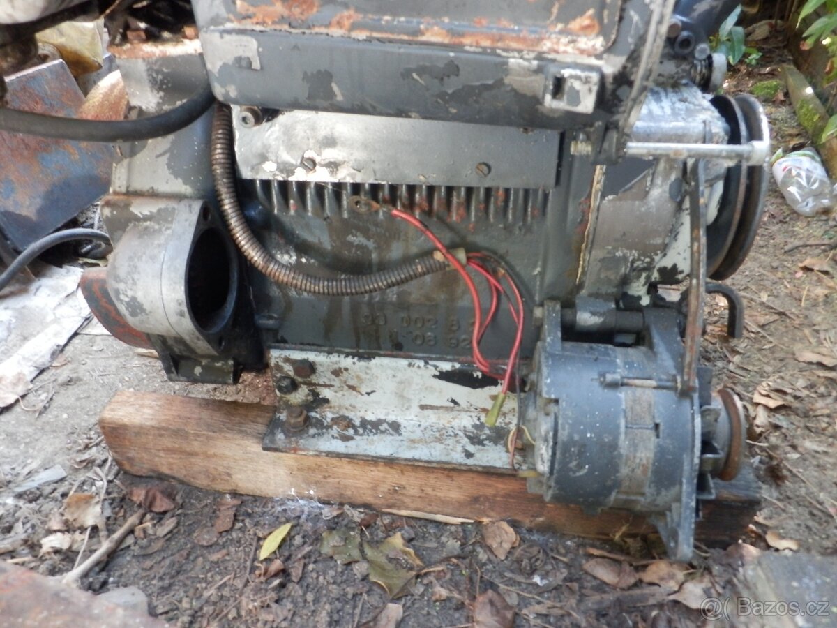 motor Slavia 2S90 - 2