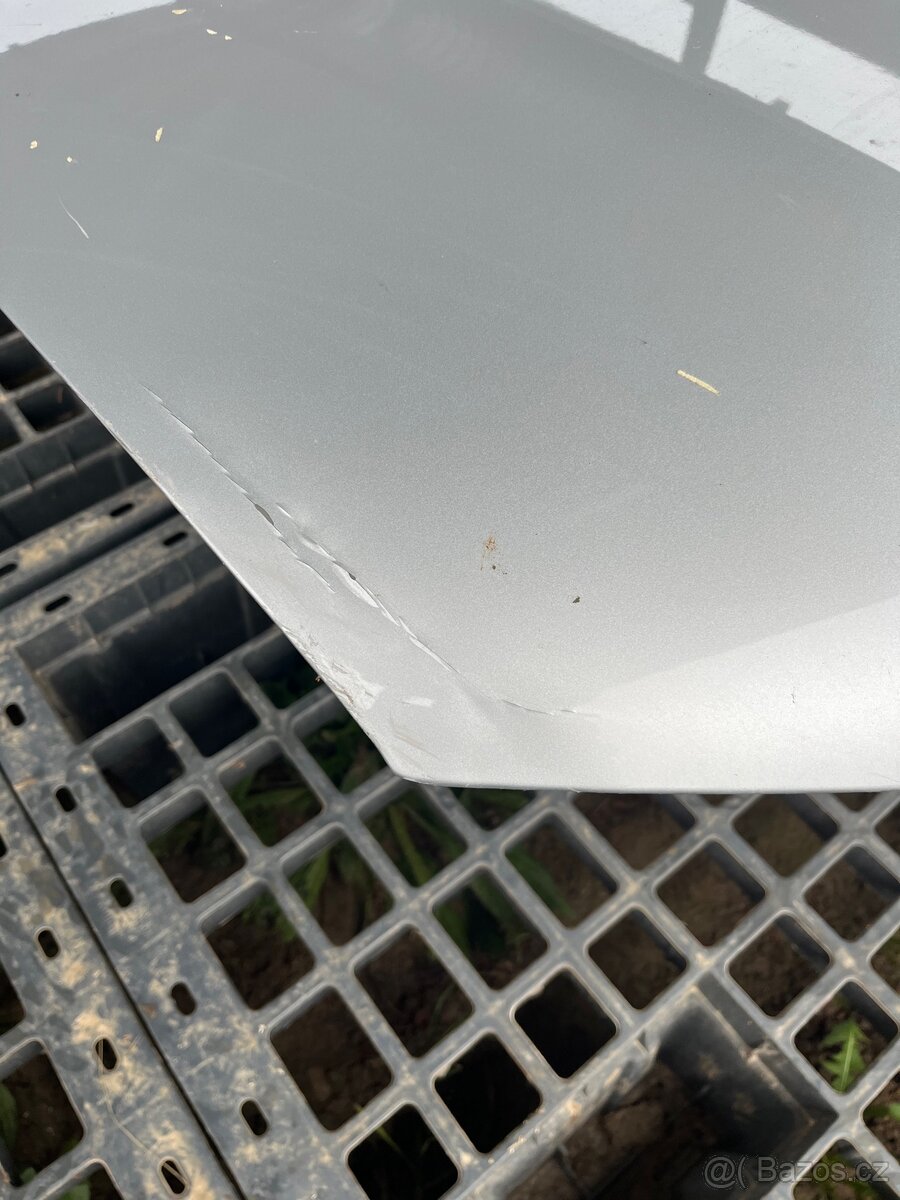 Dacia sandero II kapota - 2