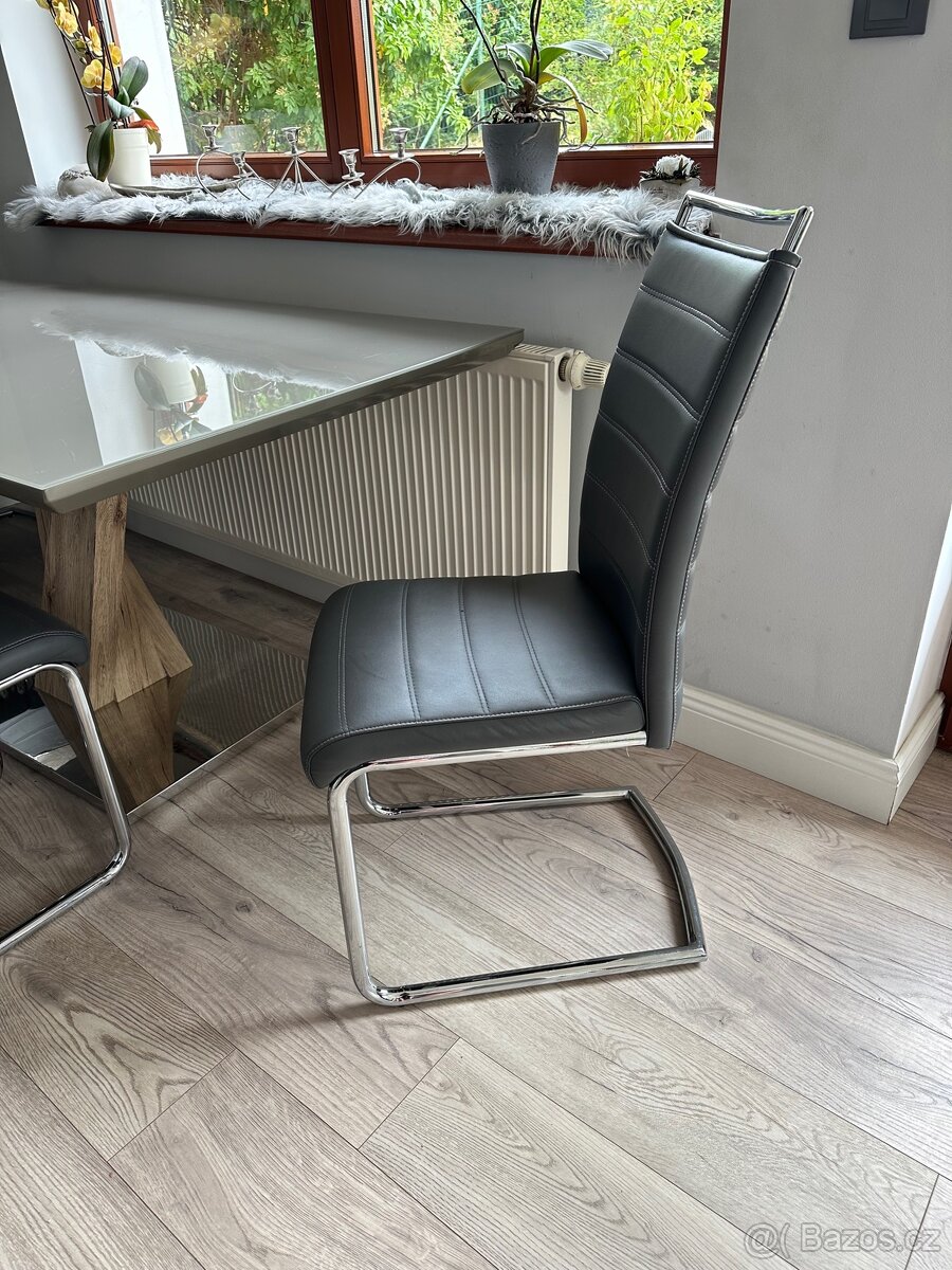 Stůl a 6x židle - 2