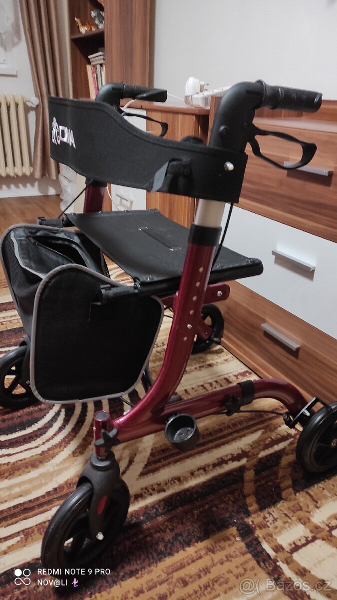 Chodítko pro seniory - 2