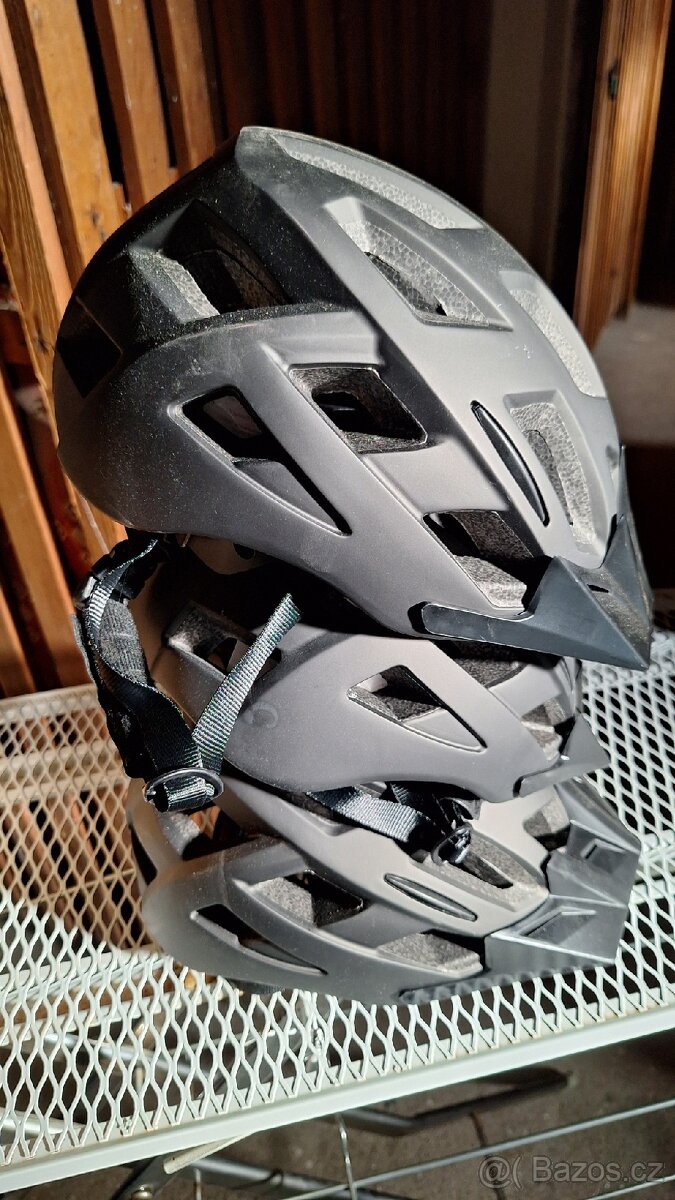 Cyklistická helma vel. M se světlem - 2