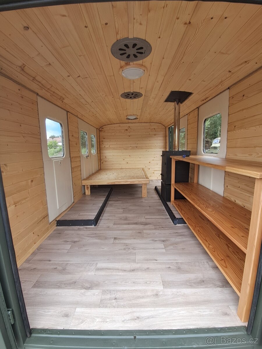 Ocelová maringotka - 2