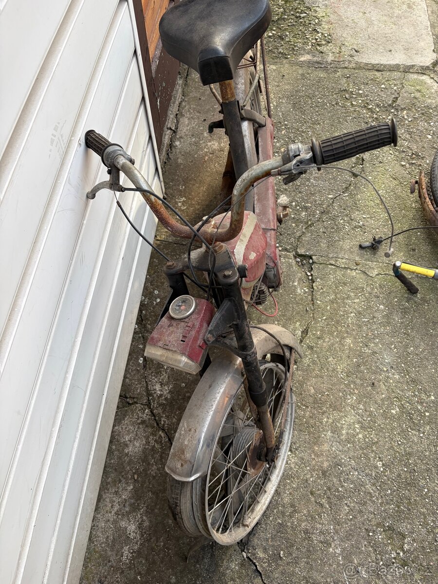 Sachs Hercules Puch Moped motokolo s řazením - 2