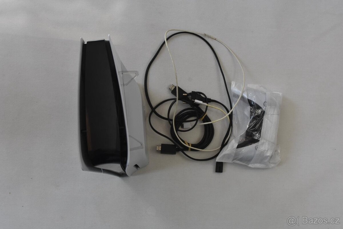 Sony PlayStation 5 (Slim) Zánovní, rok záruka. - 2