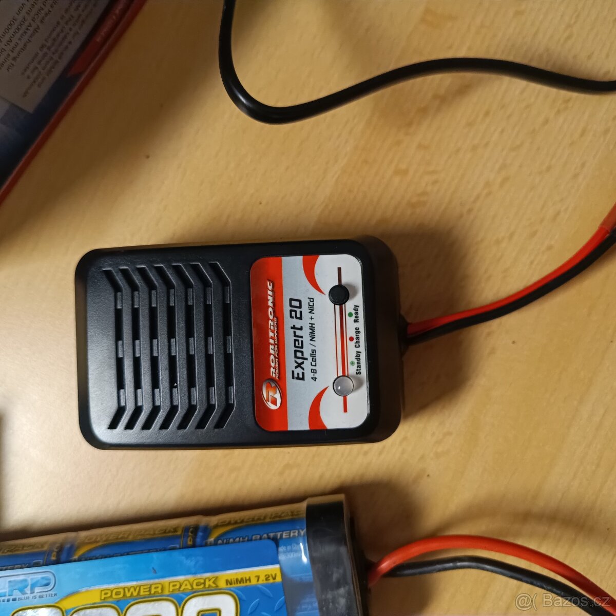 Nabíječka + 2xNiMH baterie, motor, regulátor - 2