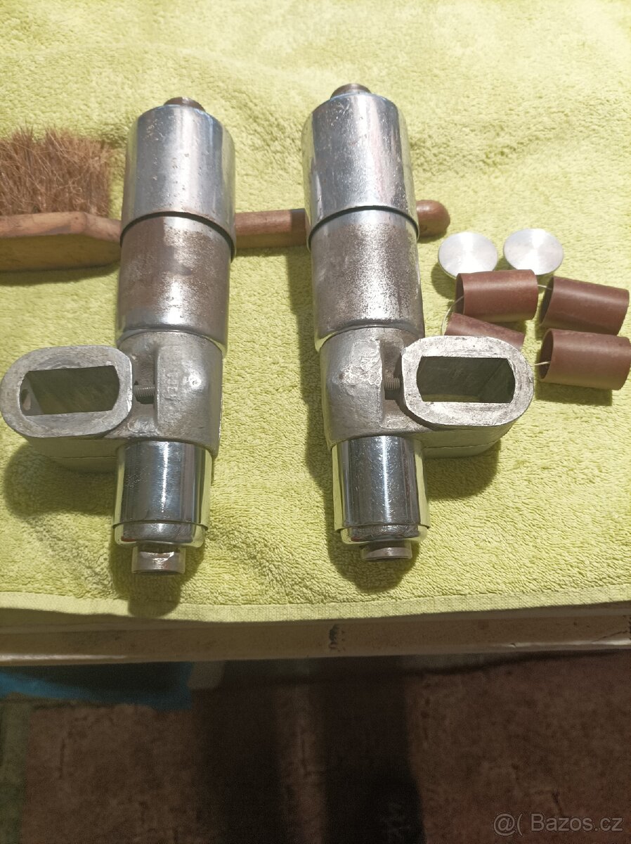 Jawa pérák tlumiče. - 2