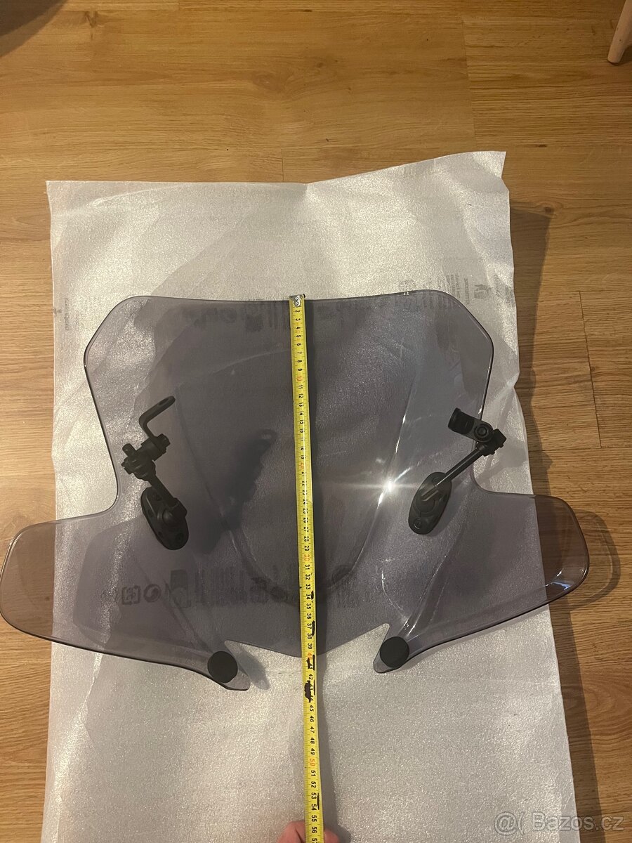 Tónovaný plexi štít - 2