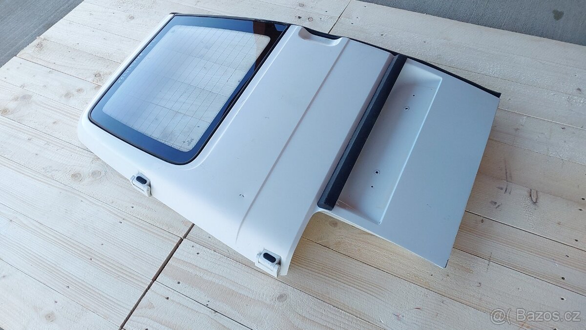 VW Transporter T4 – Lišta osvětlení SPZ LZ - 2