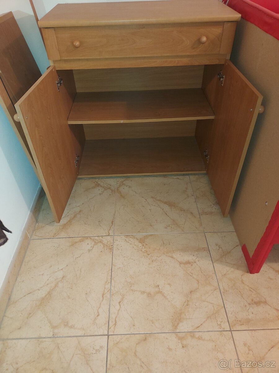 Komoda a zrcadlo - 2