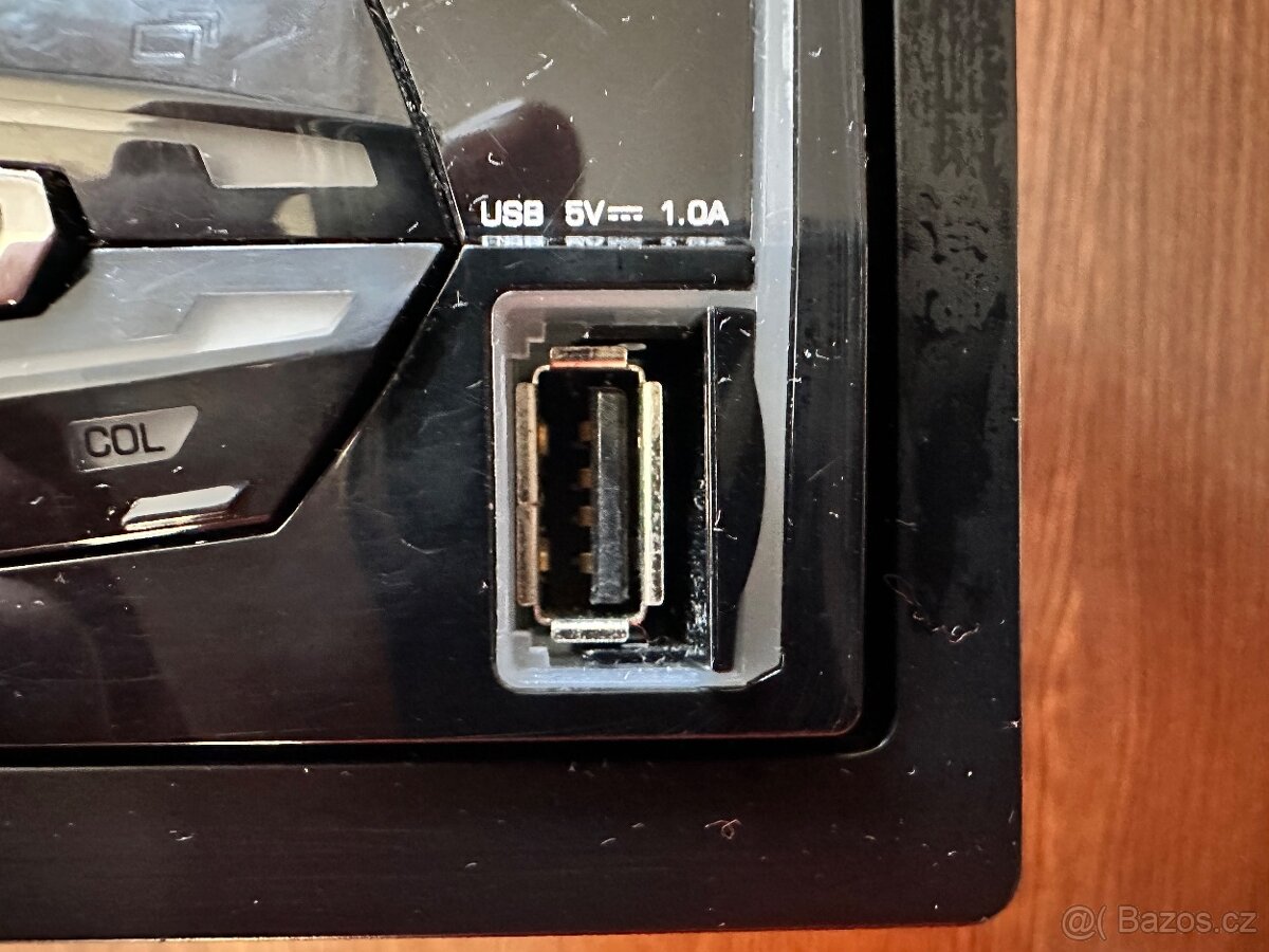 Autorádio JVC KW-R520 - 2