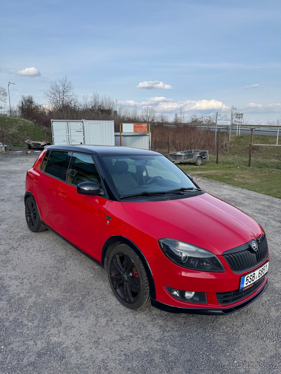 Škoda Fabia Monte Carlo 2011 - 2
