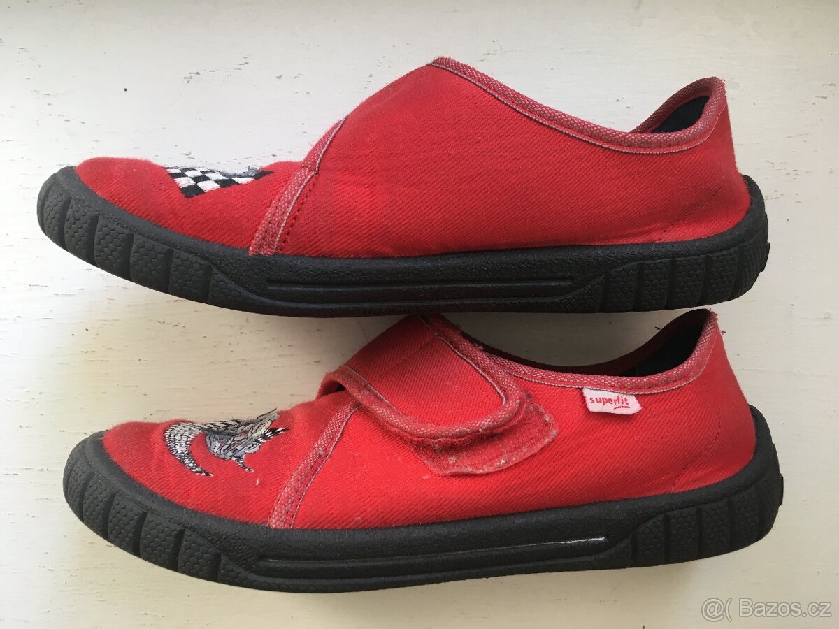 superfit papuče vel. 33 - 2