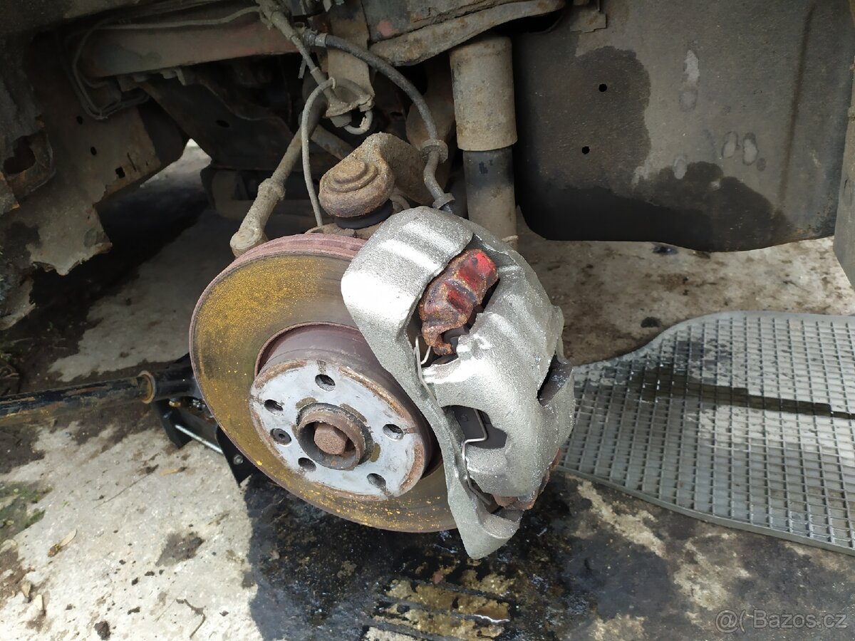Prodám brzdy z VW T4 průmer 313mm - 2