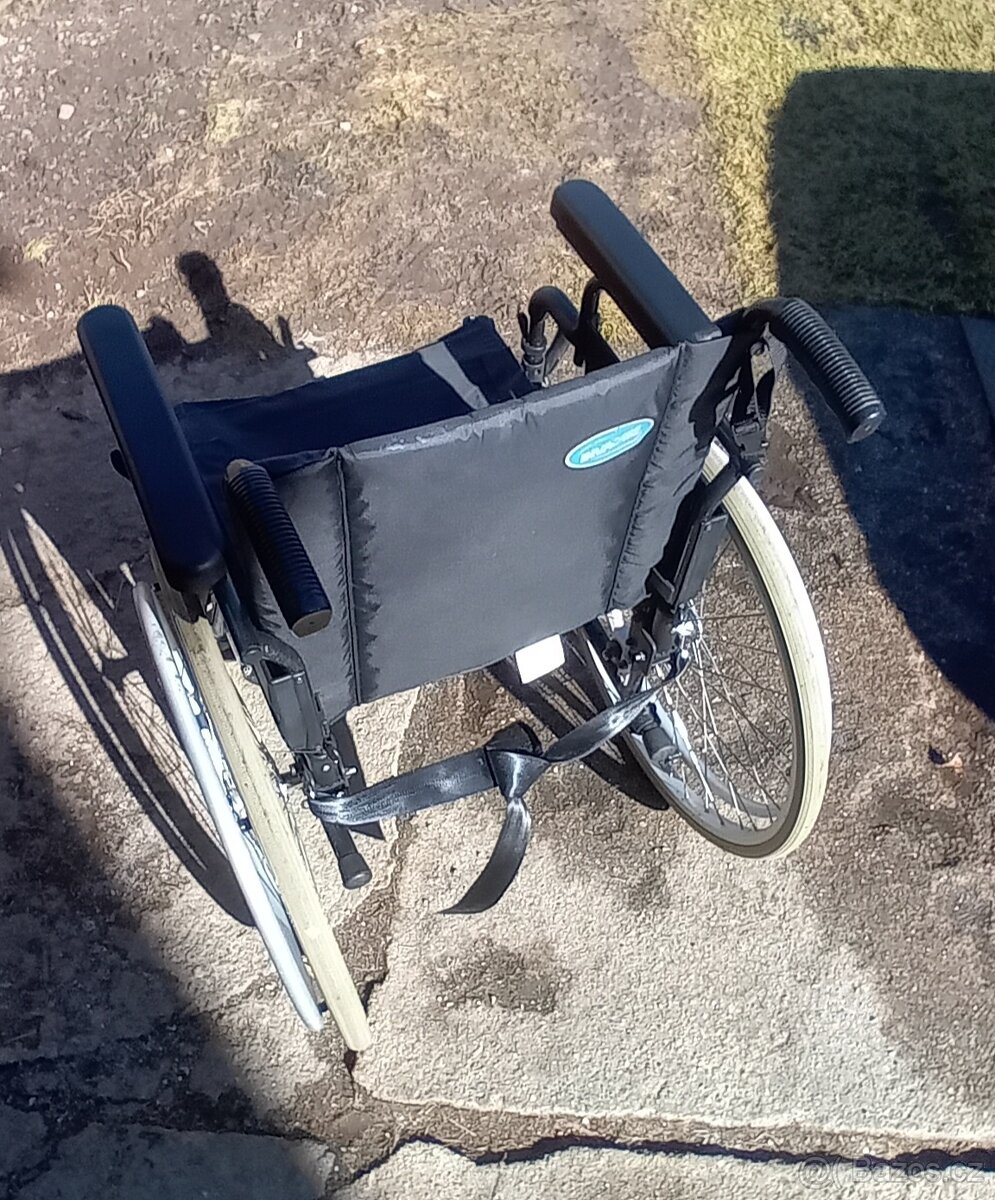 Invalidní vozík - 2