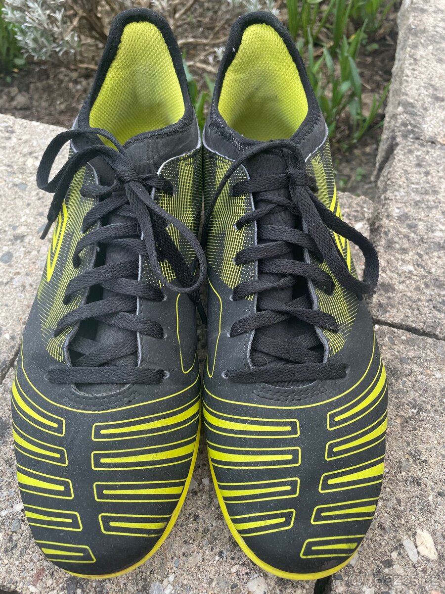 Sálová obuv Umbro vel. 42/43 - 2