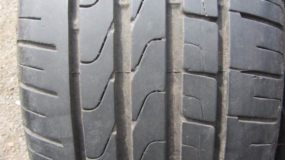 Letní pneu 205/40/18 Pirelli Run Flat - 2