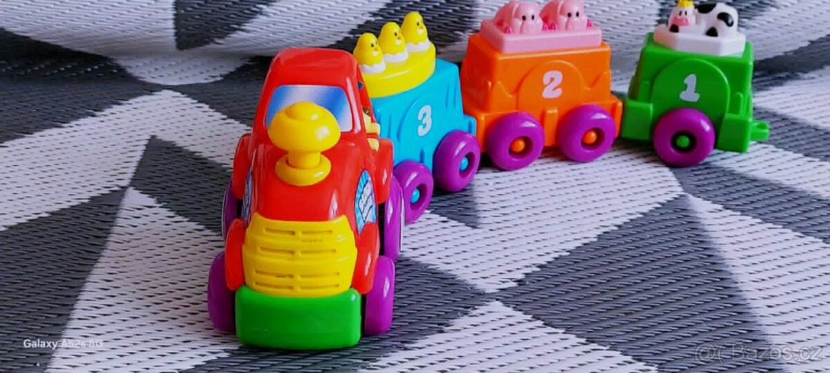 FUNKČNÍ DĚTSKÝ VLÁČEK - STACK BUDDIES - DÉLKA 47cm - 2