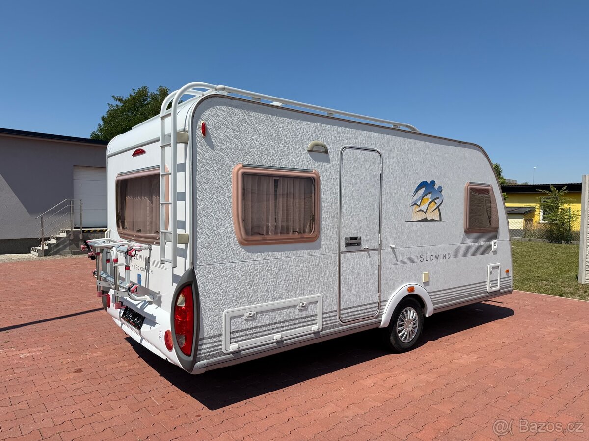 Knaus Sudwind 450 r.v 2006 stan, nosič kol, fr.postel - 2