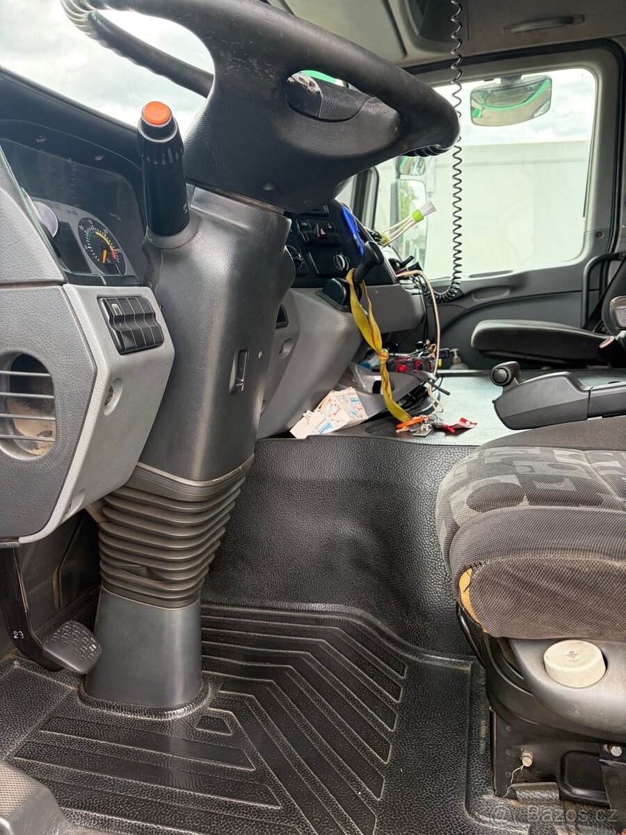 Mercedes Actros sklápěč 8x4 - 2