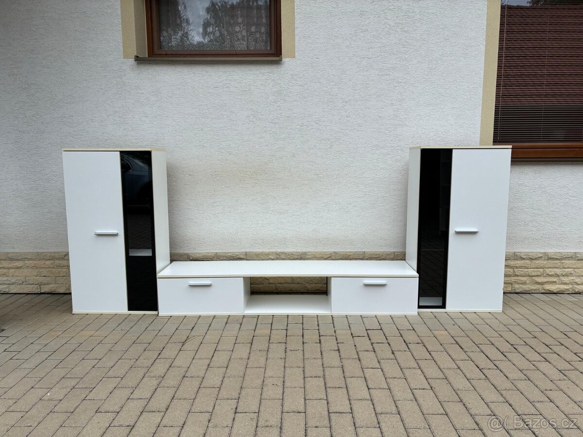 Obývací stěna - 2