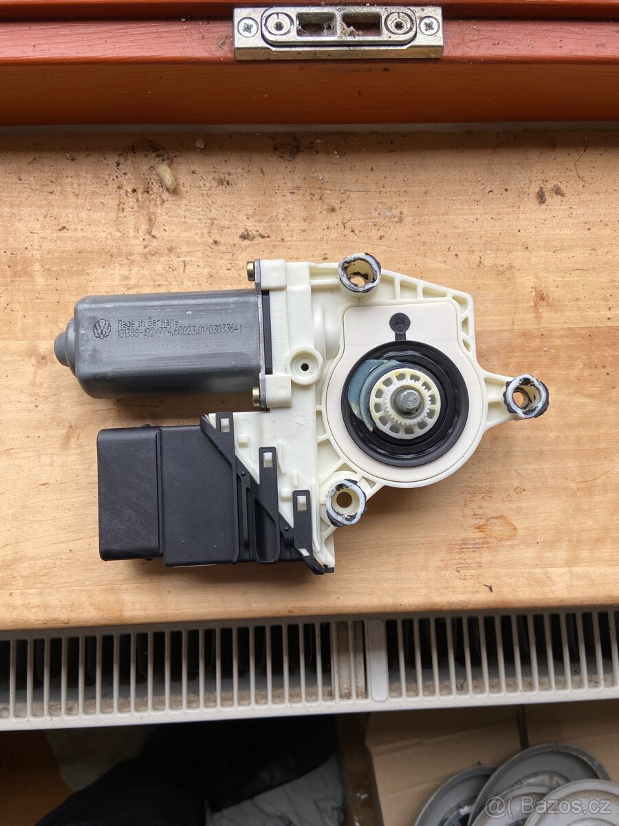Vw Golf 4/Bora motorky stahování oken - 2