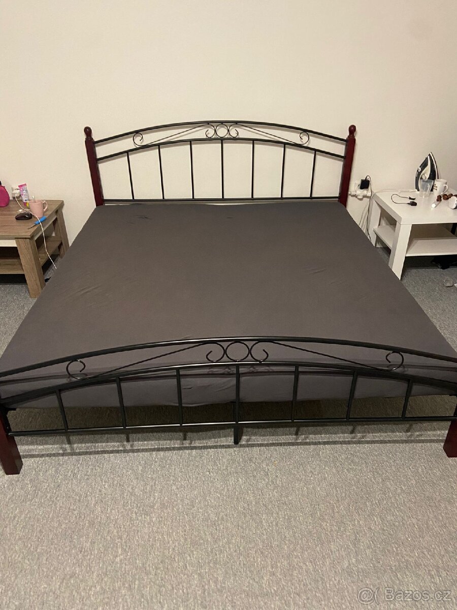 Manželská postel 180х200 - 2