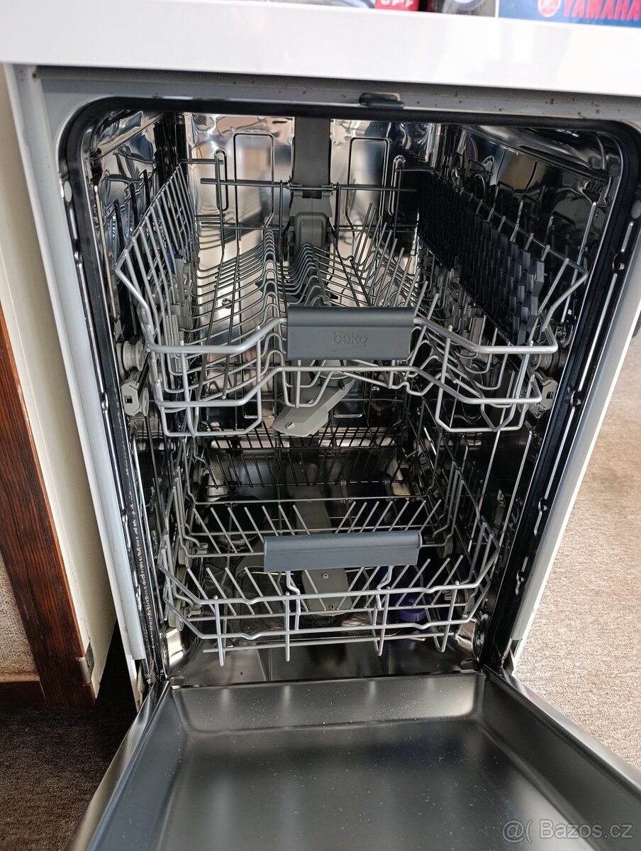 Myčka nádobí Beko - 2