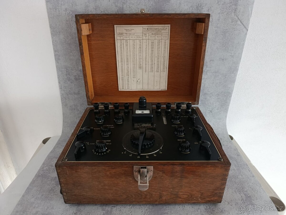 Starý vzhledově velice zachovalý německý přístroj - 2