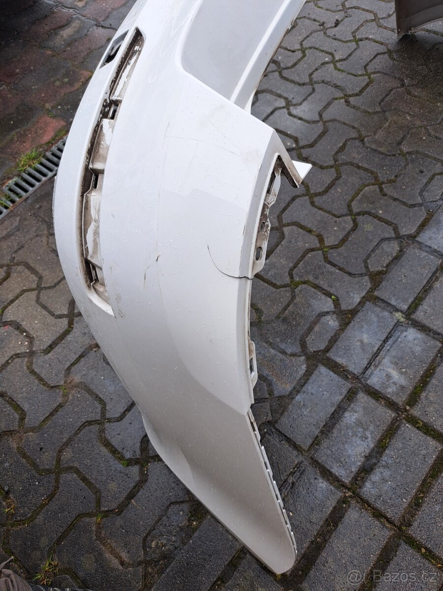 Octavia Combi 3, III, zadní nárazník. - 2